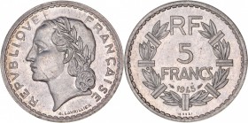 FRANCE
Gouvernement Provisoire (1944-1947). 5 francs 1945, essai en aluminium.
Av. Tête laurée à gauche Rv. Valeur dans une couronne. 
GEM 145.2. 4...
