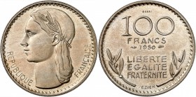 FRANCE
IV° République (1947-1958). 100 francs 1950, essai, concours de Vezien.
Av. Tête laurée à gauche. Rv. Valeur dans une couronne.
GEM.227.1. 8...