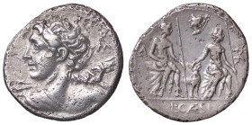 ROMANE REPUBBLICANE - CAESIA - Lucius Caesius (112-111 a.C.) - Denario B. 1; Cr. 298/1 (AG g. 3,77) Porosità

qSPL