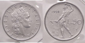 REPUBBLICA ITALIANA - Repubblica Italiana (monetazione in lire) (1946-2001) - 50 Lire 1954 Mont. 7 AC Sigillata Giovanni Gaudenzi

FDC