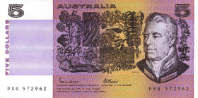CARTAMONETA ESTERA - AUSTRALIA - Elisabetta II (1952) - 5 Dollari Lotto di 14 biglietti consecutivi, alcuni con ingiallimenti

qFDS÷FDS