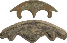 Republic
Lote 2 monedas Aes Formatum. Siglos VI-IV a.C. ITALIA CENTRAL o LAZIO. 16,35 y 55,16 grs. AE. Elemento semicircular, por la parte inferior d...