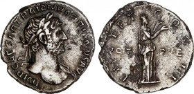 Empire
Denario. 117-138 d.C. ADRIANO. Anv.: IMP. CAESAR. TRAIAN. HADRIANVS. AVG. Busto laureado a derecha. Rev.: VOT. PVB. P. M. TR. P. COS. III. Pie...