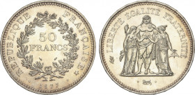 France
50 Francs. 1977. 29,88 grs. AR. Grupo Hércules. KM-941.1. SC-.