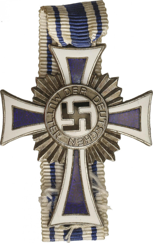 Medalla a la Madre Alemana. Categoría de plata. 16 Diciembre 1938. III REICH. AL...