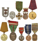 lote 24 condecoraciones. FRANCIA, II REICH, BELGICA, CROACIA USTACI, MARRUECOS, ISRAEL, AUSTRIA, YUGOSLAVIA, etc. Br, AE, Metal dorado, etc. Destacan:...