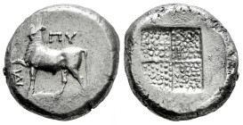 Thrace. Byzantion. Tetradrachm. 387/6-340 a.C. (Schönert-Geiss-693/7). (SNG BM Black Sea-7). (Hgc-3.2,1386). Anv.: 'ΠΥ. Bull standing left on dolphin ...