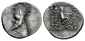 Kingdom of Parthia. Sinatrukes. Drachm. 93-69 a.C. Rhagai. (Sellwood-33.4). (Shore-114). Anv.: Diademed and draped bust to left, wearing tiara. Rev.: ...