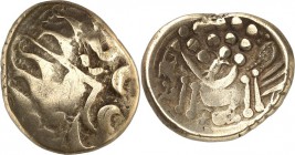 GALLIEN. 
ATREBATES. 
Goldstater (60-25 v. Chr.) 5,99g. Stilisierter Kopf n. r. / Stil. Pferd n.l., daüber 12 Kugeln. LT. 9507vgl. (Ag), 335ffvgl., ...