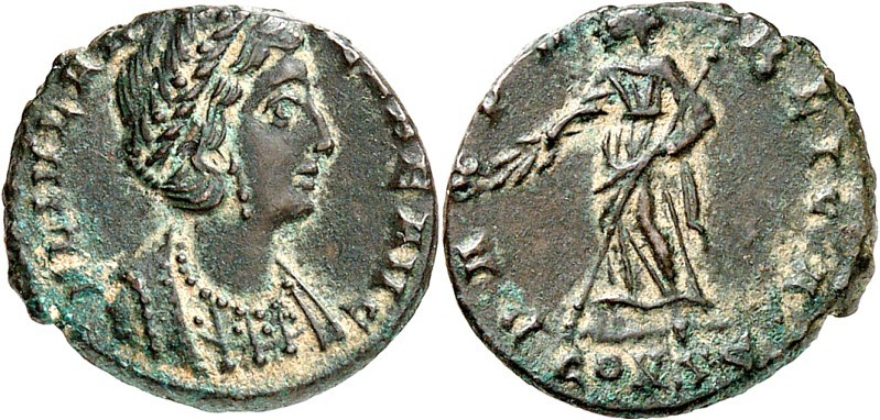 RÖMISCHES KAISERREICH. 
Helena (Hl.), Mutter von Constantinus I. +329. AE-Minut...