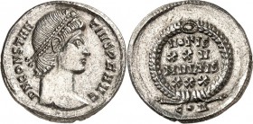 RÖMISCHES KAISERREICH. 
CONSTANTIUS II. Augustus 337-361. Schwere Siliqua (340/350) 3,09g, Konstantinopel, 11. Offizin. Büste mit Panzer, Paludamentu...