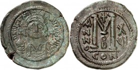 BYZANZ. 
IUSTINIANUS I. 527-565. AE-Follis 36/35mm ("16"= 542/543) 20,18g, Konstantinopel, 2. Off. Panzerbüste v.v. D N IVSTINI-ANVS PP AVC / Wert M ...