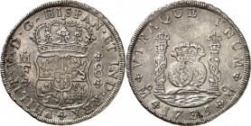 SPANIEN. 
KÖNIGREICH. 
Felipe V. 1700-1746. 8 Reales 1735 MF Mexico. Gekr. Wappen / Krone über 2 Erdkugeln zw. 2 gekr. Säulen. C.&nbsp; -&nbsp;, C./...
