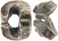 CHINA. 
MING-Dynastie, 1368-1644. 
Ag-Tamlung (4 baht) "Packsattel" Königreich von Lannathai der Stadt Chieng-mai (1350-1545) 35mm x 24mm x 21mm 62,...