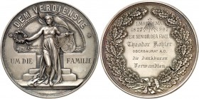 DEUTSCHE STÄDTE. 
STUTTGART. Medaille 1907 (v. W. Mayer, b. M.u.W.) a. d. 80. Geb. Theodor Kohler, Oberbaurat a.D., f. Verdienste um die Familie, gew...