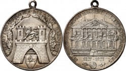 DEUTSCHE STÄDTE. 
SCHÜTZEN - DEUTSCHLAND. 
HANNOVER. Medaille 1927 a.d. 100 jähr. Bestehen des jetzigen Schützenhauses. Stadtwappen/ Frontansicht d....