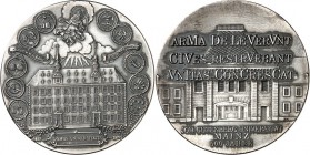 DEUTSCHE STÄDTE. 
UNIVERSITÄTEN u. benannte HOCHSCHULEN (intern.). 
MAINZ. Medaille 1977 a.d. 500 Jahrfeier. Beidseits Gebäudeansicht Ag 40 mm 25,5g...