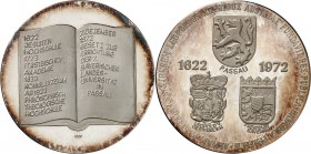 DEUTSCHE STÄDTE. 
UNIVERSITÄTEN u. benannte HOCHSCHULEN (intern.). 
PASSAU. Medaille 1972 (o. Sign.) Jesuiten-Kolleg 350 Jahre u. Universitäts-Gründ...