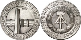 SPEZIALSAMMLUNG NICKEL. 
DEUTSCHE LÄNDER UND STÄDTE. 
St. EGIDIEN, Nickelhütte, DDR. Medaille 1981 20 Jahre (2 versch. Cu-Ni), 1986 (Ni) 35,5mm, 198...
