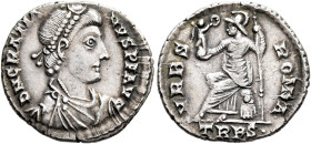Gratian, 367-383. Siliqua (Silver, 18 mm, 2.12 g, 6 h), Treveri, 367-375. D N GRATIANVS P F AVG Pearl-diademed, draped and cuirassed bust of Gratian t...