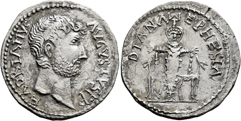 Hadrian, 117-138. Cistophorus (Silver, 27 mm, 8.83 g, 6 h), Ephesus. HADRIANVS A...