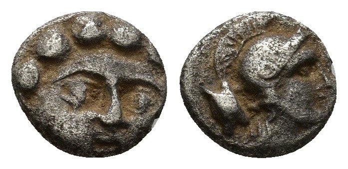 Pisidia. Selge circa 350-300 BC. Obol AR (9mm, 0.94 g) Gorgoneion / Head of Athe...