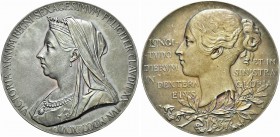 GERMANIA. Regina Vittoria, 1837-1901. Medaglia 1897 per il Giubileo di Diamante opus G. W. de Saulles. Ag gr. 84,31 mm 55,7 Dr. VICTORIA ANNVM REGNI S...