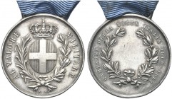 ITALIA. Durante Vittorio Emanuele II, 1849-1861. Medaglia d’Argento al Valor Militare CAMPAGNA DELLA BASSA ITALIA 1860 - 1861 con cambretta. Ag gr. 18...