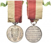 ORVIETO. Durante Vittorio Emanuele III, 1900-1943. Medaglia del Municipio di Orvieto 1910 con nastro originale. Ag gr. 12,14 mm 34 Dr. FORTIS ET FIDEL...