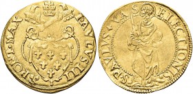 ROMA. Paolo III (Alessandro Farnese), 1534-1549. Scudo d’oro. Au gr. 3,32 Dr. PAVLVS III - (branchie decussate) PONT MAX. Stemma sormontato da triregn...