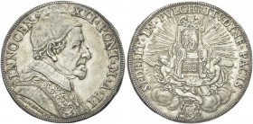 ROMA. Innocenzo XII (Antonio Pignatelli), 1691-1700. Piastra a. II. Ag gr. 31,69 Dr. INNOCEN - XII PONT M A II. Busto a d., con stola ornata con croce...