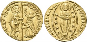VENEZIA. Francesco Foscari Doge LXV, 1423-1457. Ducato. Au gr. 3,53 Dr. FRAC FOSCARI - S M VENETI. San Marco stante verso s., porge il vessillo al Dog...