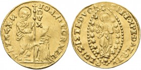 VENEZIA. Giovanni II Corner Doge CXI, 1709-1722. Zecchino. Au gr. 3,48 Dr. IOAN CORNEL - S M VENET. San Marco stante verso s., porge il vessillo al Do...