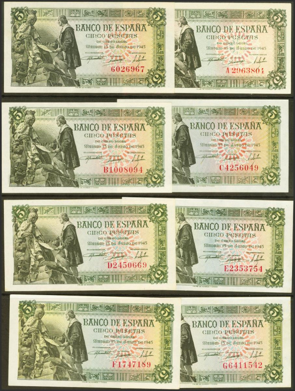 Conjunto de 13 billetes de 5 Pesetas emitidos el 15 de Junio de 1945 y correspon...