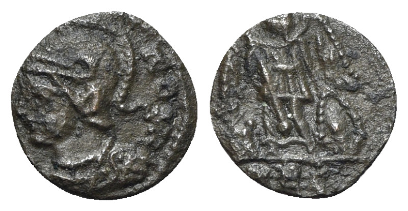 Barbarous Æ, imitating Commemorative series (12mm, 0.69g, 6h). Helmeted and mant...