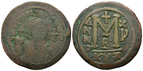 Justinian I (527-565). Æ 40 Nummi (43,2mm, 21.95g). Cyzicus, year 15 (AD 541/2). Diademed, helmeted and cuirassed facing bust, holding globus cruciger...