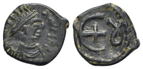 Justinian I (527-565). Æ 5 Nummi (17mm, 2.21g, 6h). Theoupolis (Antioch), c. 546-551. Diademed, draped and cuirassed bust r. R/ Large Є with central c...