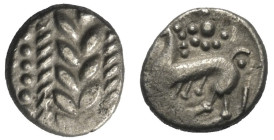 Ostkelten. Mittlerer Donauraum. Boier.

 Drachme (Silber). 1. Jhdt. v. Chr.
Typ 'Simmering / Réte'
Vs: Lorbeerkranz.
Rs: Stilisiertes Pferd nach ...