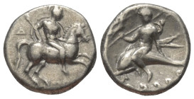 Kalabrien. Tarent.

 Didrachme oder Nomos (Silber). Ca. 272 - 240 v. Chr.
Vs: Krieger zu Pferde mit Schild und Speer nach rechts reitend; im Feld l...