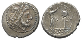 Anonyme Prägungen.

 Victoriat (Silber). Nach 211 v. Chr. Rom.
Vs: Kopf des Jupiter mit Lorbeerkranz rechts.
Rs: Victoria nach rechts stehend und ...