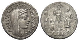 L. Aemilius Paullus.

 Denar (Silber). 62 v. Chr. Rom.
Vs: PAVLLVS LEPIDVS CONCORDIA. Kopf der Concordia mit Diadem und Schleier rechts.
Rs: TER /...