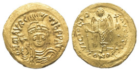 Mauricius Tiberius (582 - 602 n. Chr.).

 Solidus (Gold). 583 - 602 n. Chr. Constantinopolis.
Vs: Behelmte Büste des Kaisers frontal mit Kreuzglobu...