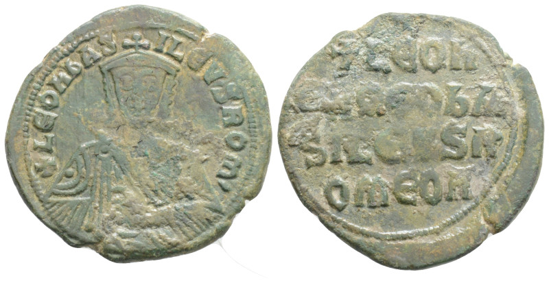 Leo VI Æ Nummus. Constantinople, AD 886-912. + LEON bASILEVS ROM, crowned facing...