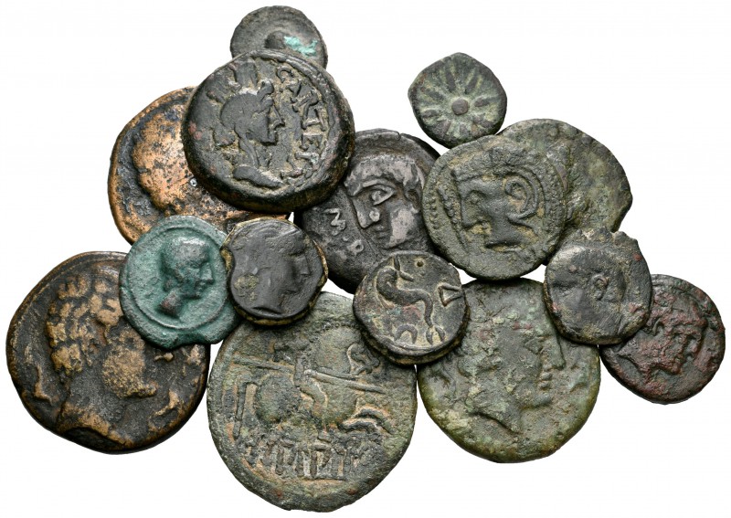 Hispania Antigua. Lote de 15 bronces ibéricos, en su mayoría diferentes. A EXAMI...