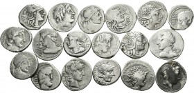 República Romana. Lote de 18 denarios diferentes de la República Romana. A EXAMINAR. BC/MBC+. Est...500,00.