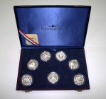 Francia. Set de 7 monedas de plata conmemorando la Copa del Mundo de Fútbol Francia 1998. En su estuche original y con certificados de autenticidad. P...