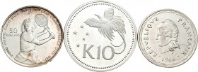 Extranjero. Lote de 3 monedas oceánicas de distintos países: Niue, Nuevas Hebrides, Papúa Nueva Guinea. A EXAMINAR. PROOF. Est...50,00.