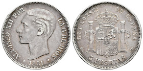 Alfonso XII (1874-1885). 5 pesetas. 1881*18-81. Madrid. MSM. (Cal-44). Ag. 24,77 g. Golpecitos en el canto. MBC-. Est...30,00.