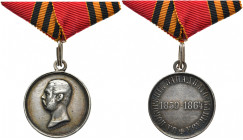 RUSSLAND GROSSFUERSTENTUM / KAISERREICH
Alexander II., 1855 - 1881. Tragbare Silbermedaille 1864, von Kozin, auf die Unterwerfung des westlichen Kauk...