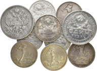RUSSLAND LOTS RUSSISCHER MÜNZEN UND MEDAILLEN.
 Nikolaus II, Rubel 1900 (Bitkin 51); Sowietjunion, Rubel 1924 (Dav. 301), Poltinnik 1924 (2x), Poltin...
